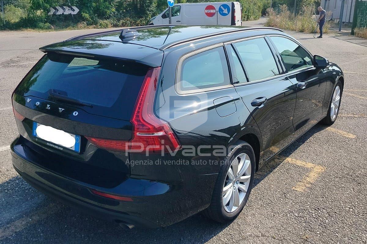 VOLVO V60 B3 Geartronic Momentum Business