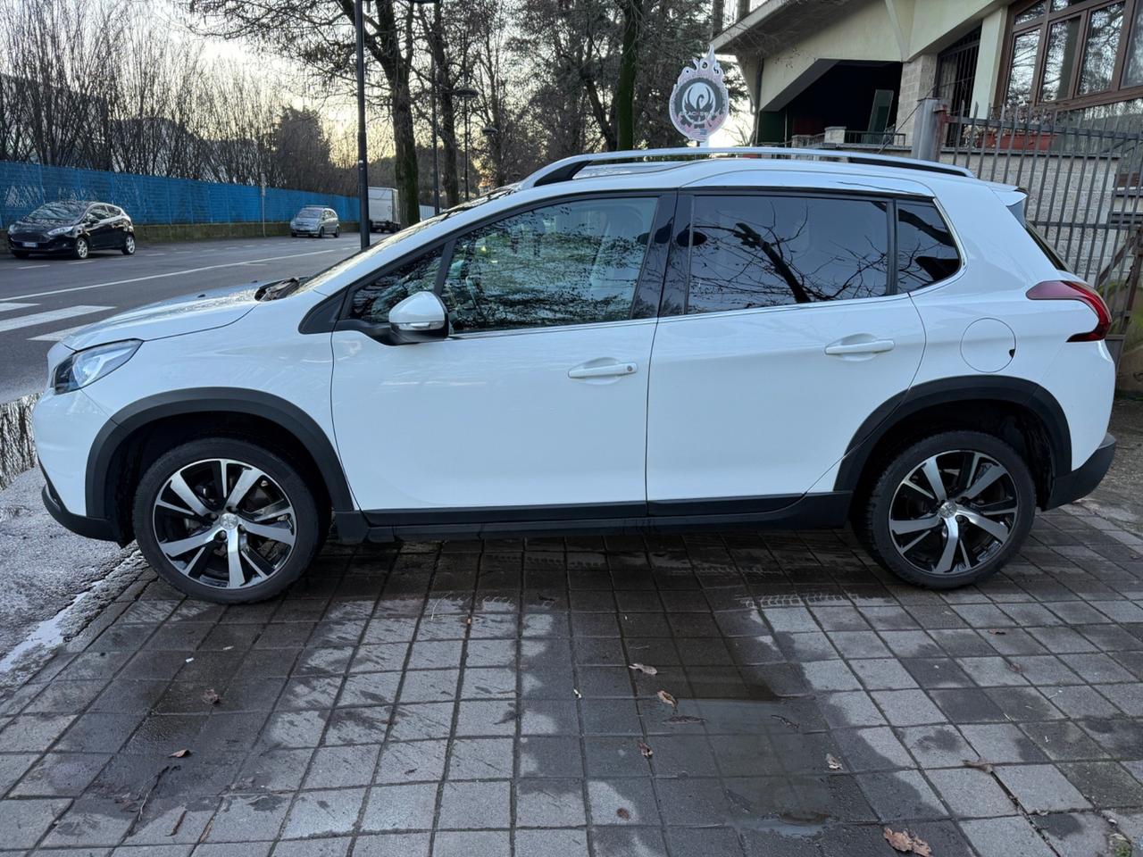 Peugeot 2008 PureTech Turbo 110 S&S Allure