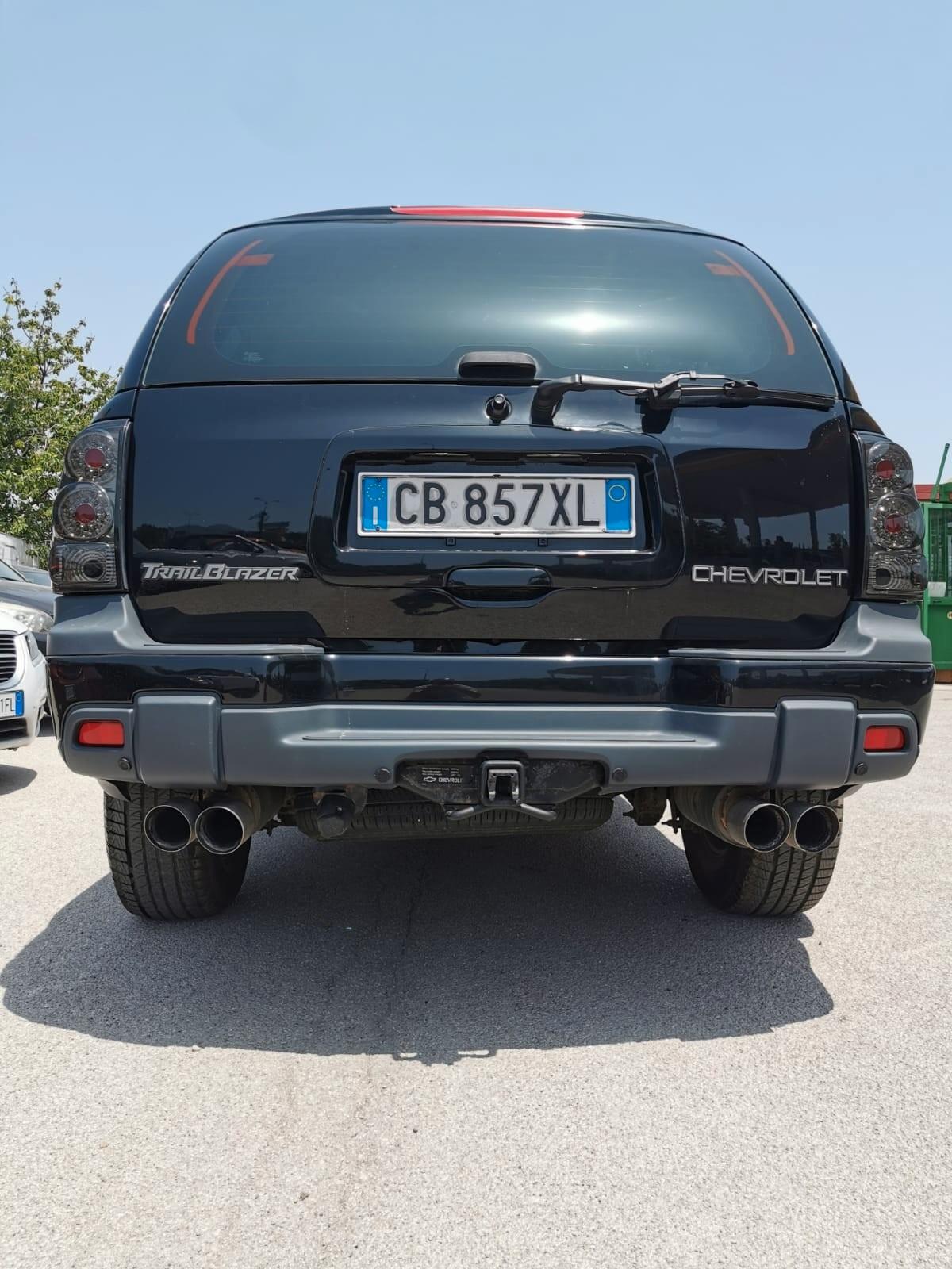 Chevrolet Trailblazer 4.2 L6 LTZ Gpl Autocarro