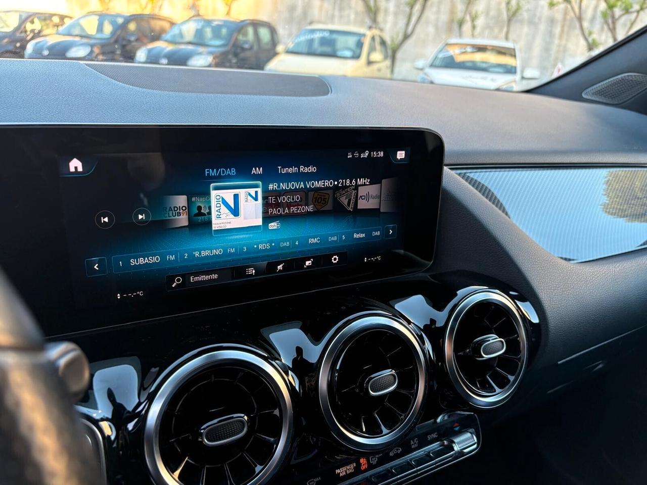 Mercedes-Benz GLA 200 d AUT. 4Matic Premium AMG