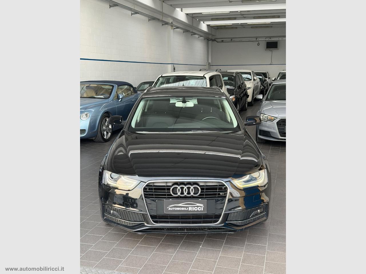AUDI A4 Avant 2.0 TDI clean diesel S-LINE