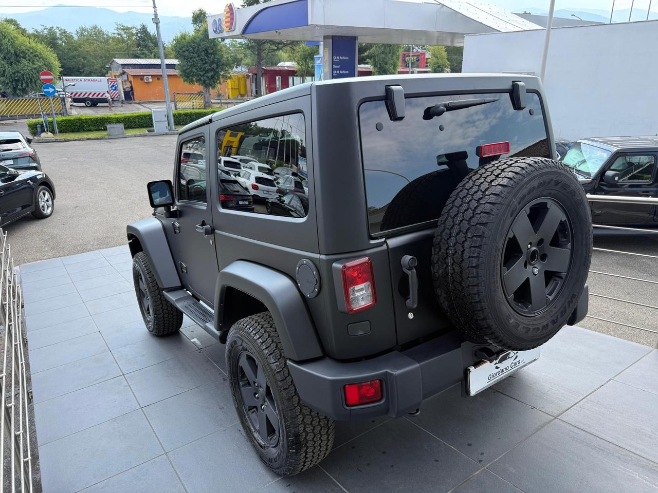 Jeep Wrangler 2.8 CRD DPF Sahara Auto rimessa a nuovo