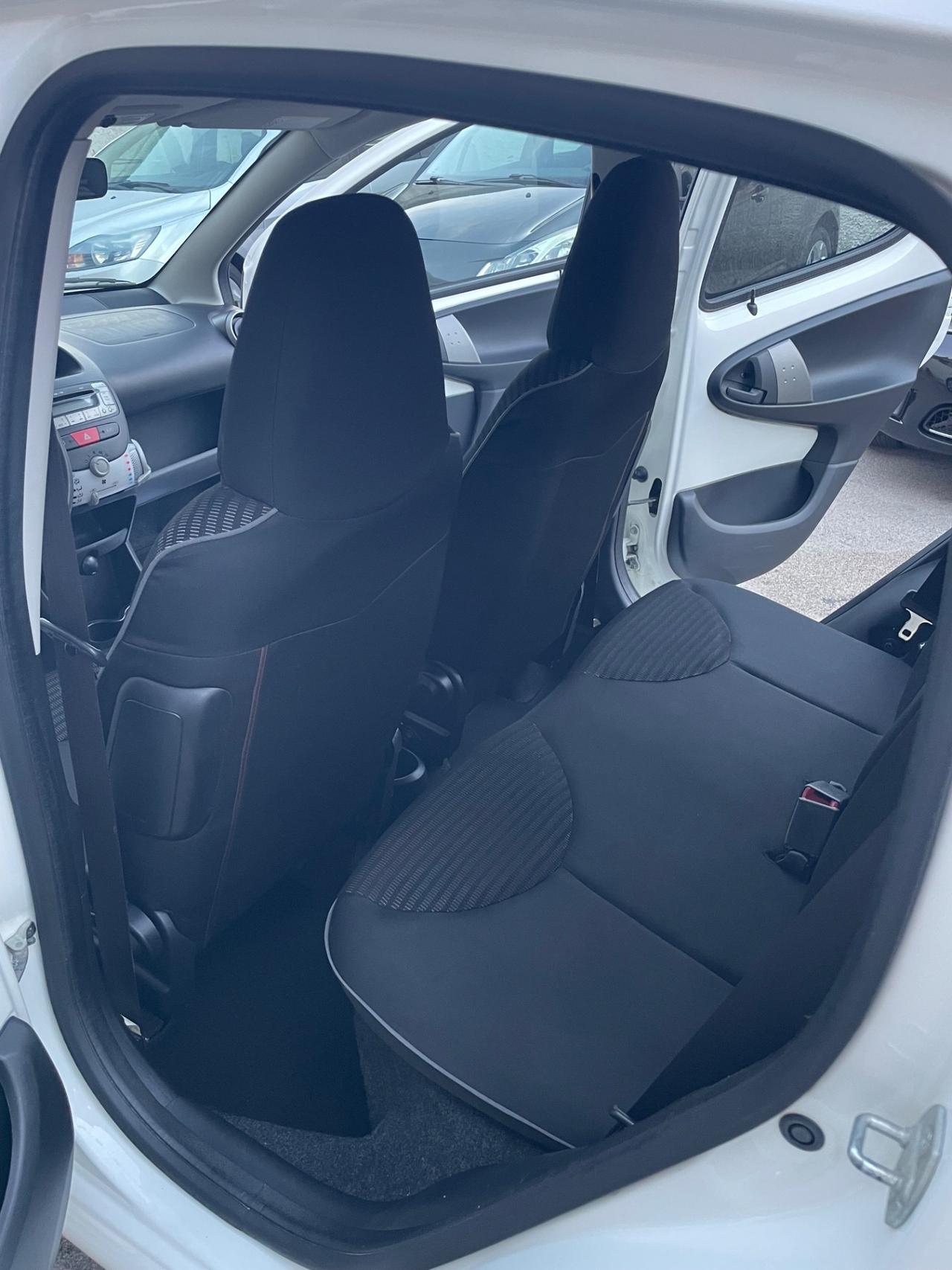 Peugeot 107 1.0 68CV 5p. Superga full optional dal nord Italia