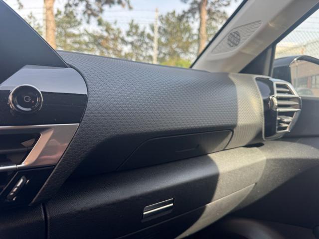 CITROEN C4 PureTech 130CV EAT8 Max KM. 4.600