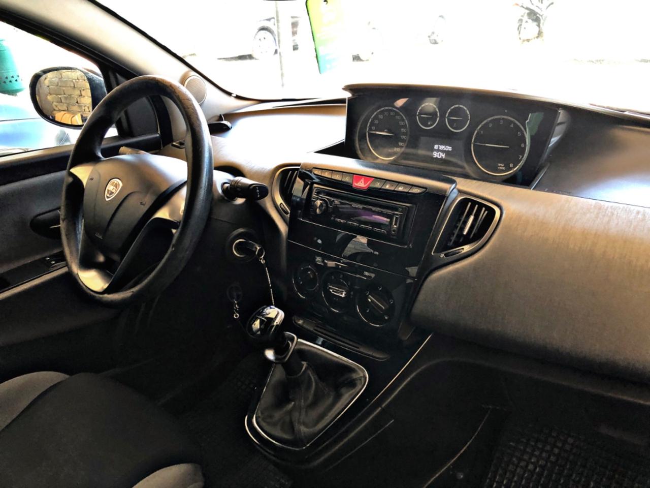 Ypsilon 0.9 85 CV 5 Metano 2014