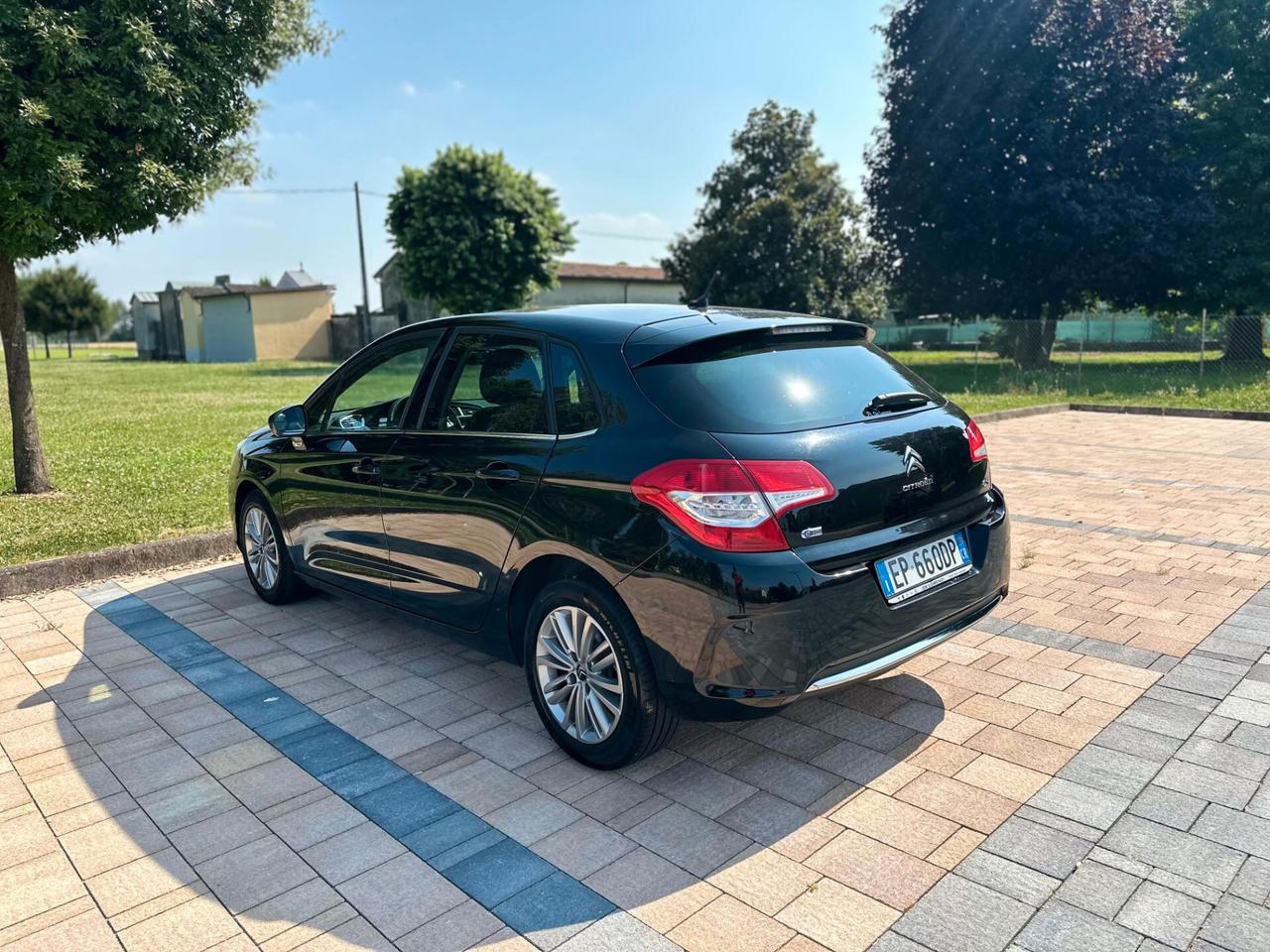 Citroen C4 1.6 e-HDi 115 airdream CMP6 Exclusive