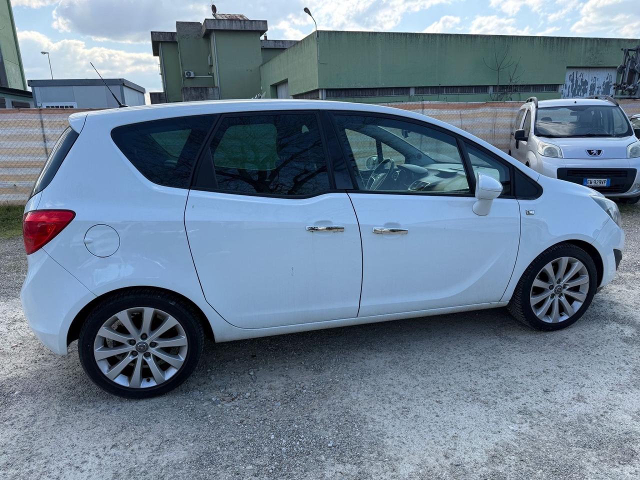 Opel Meriva 1.4 Turbo 120CV Cosmo 2012 120.000 KM