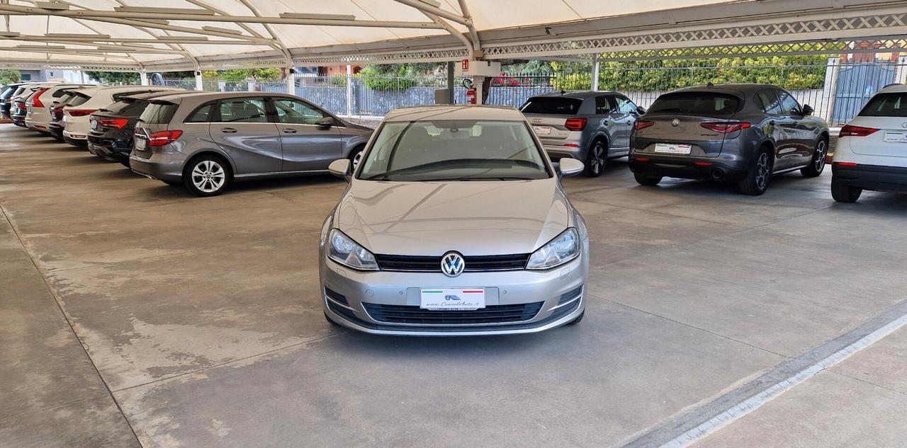 Volkswagen Golf 7 1.6 TDi 105cv HighLine