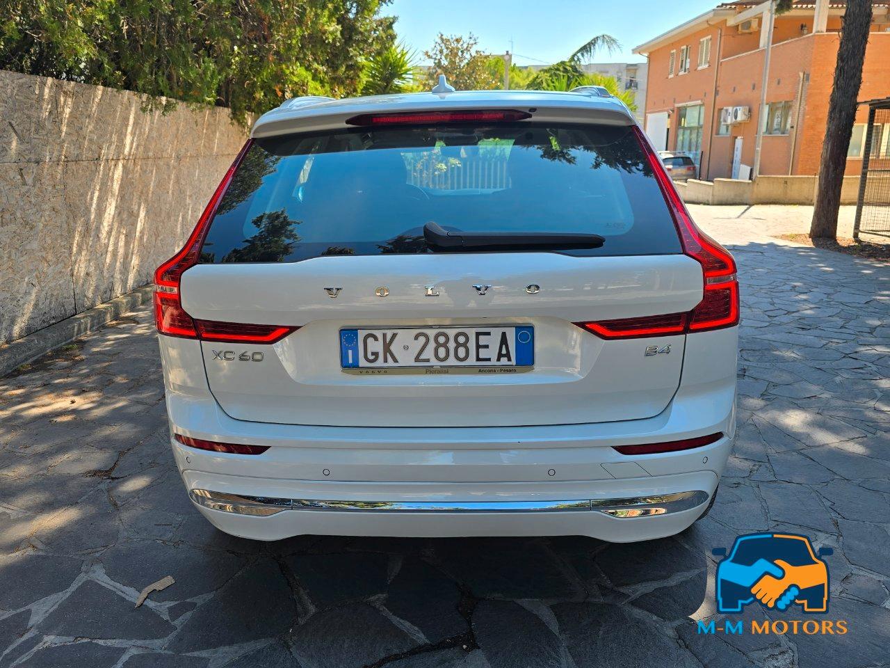 VOLVO XC60 N1 2.0 B4 d Plus Bright awd auto