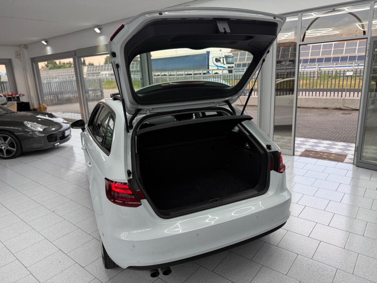 Audi A3 2.0 TDI 150 CV clean diesel Ambition