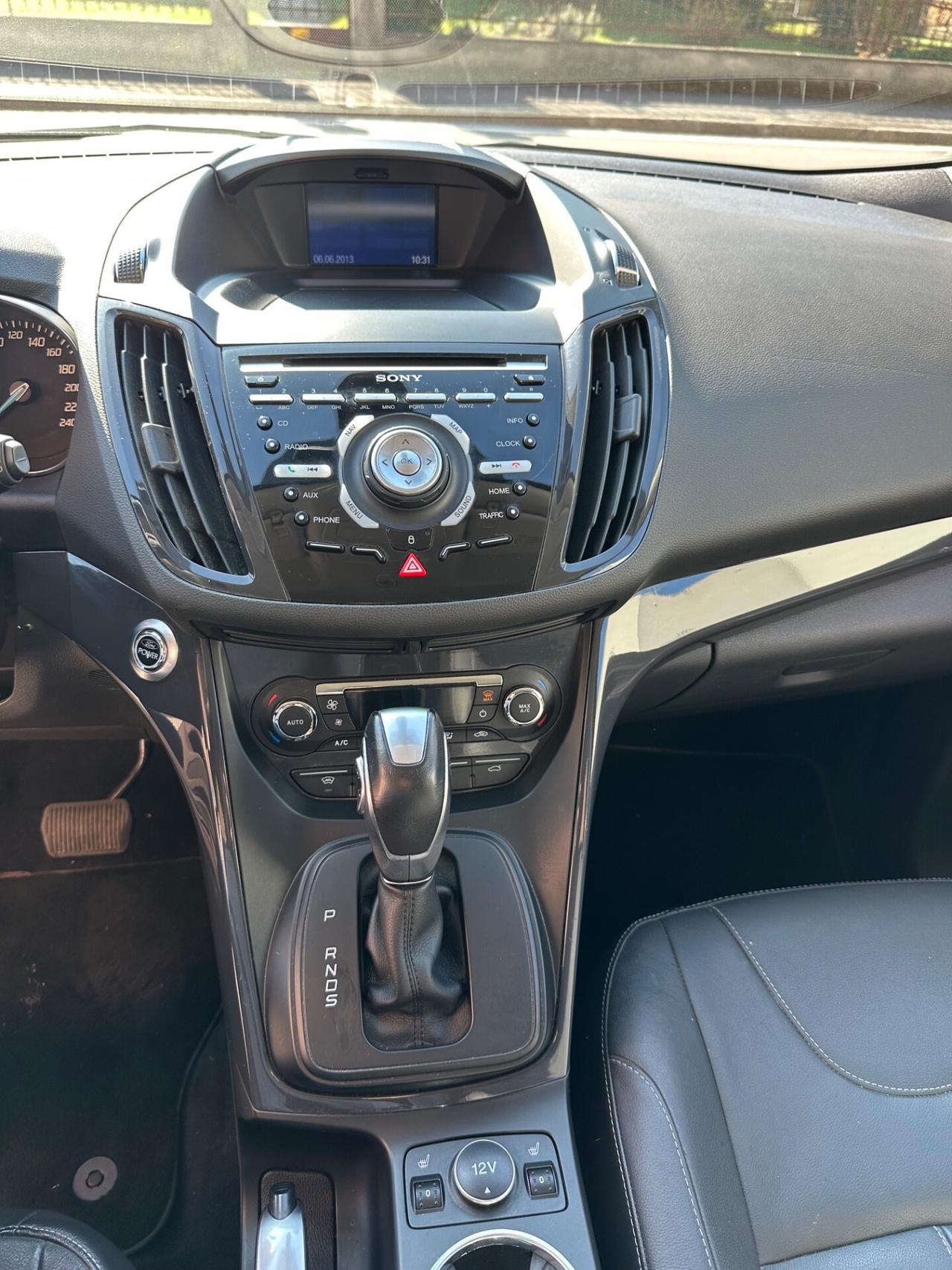 Ford Kuga 2.0 TDCI 140 CV 4WD Powershift Titanium