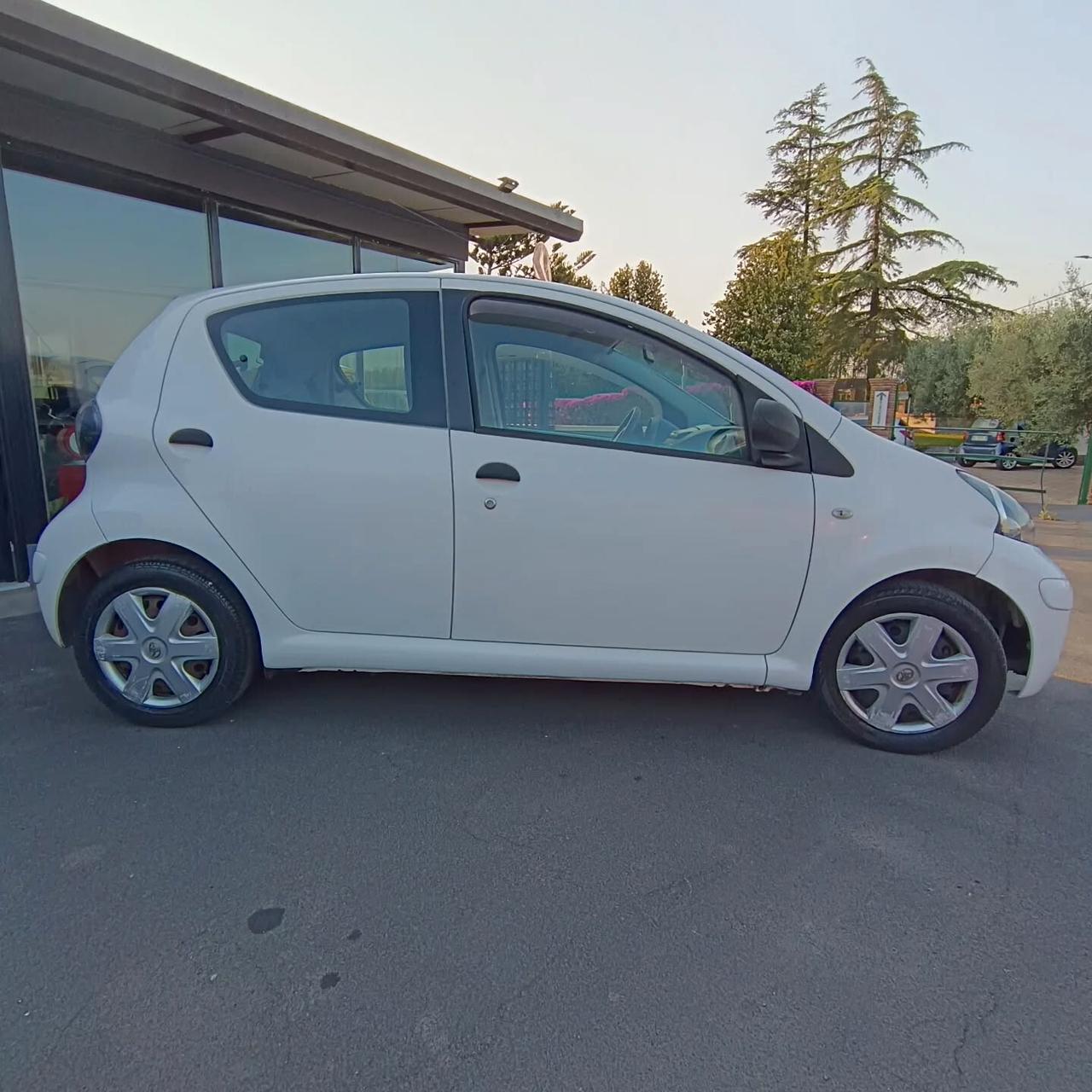 Toyota Aygo 1.0 Connect OTTIMA IN TUTTO