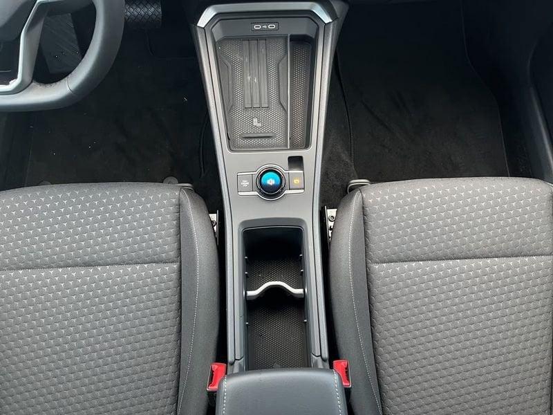 Volkswagen T-Roc 1.5 eTSI Life DSG NAVI LED CAMERA 2026