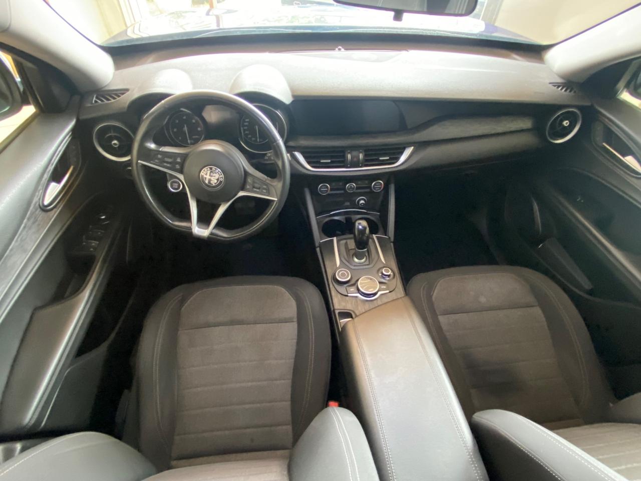 Alfa Romeo Stelvio 2.2 Turbodiesel 190 CV AT8 Q4 B-Tech