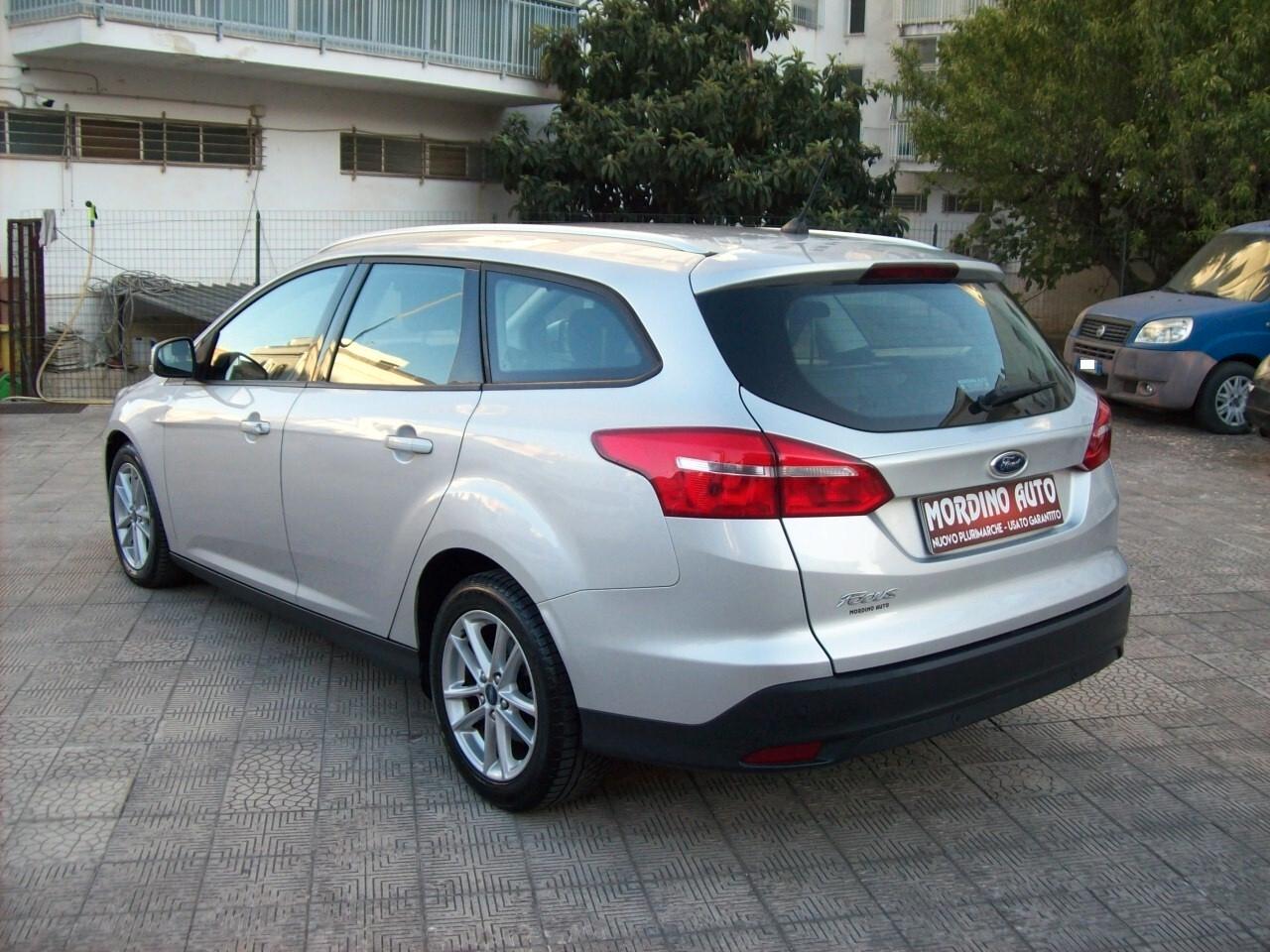 Ford Focus SW 1.5 TDCi 120CV S&S Titanium Navy