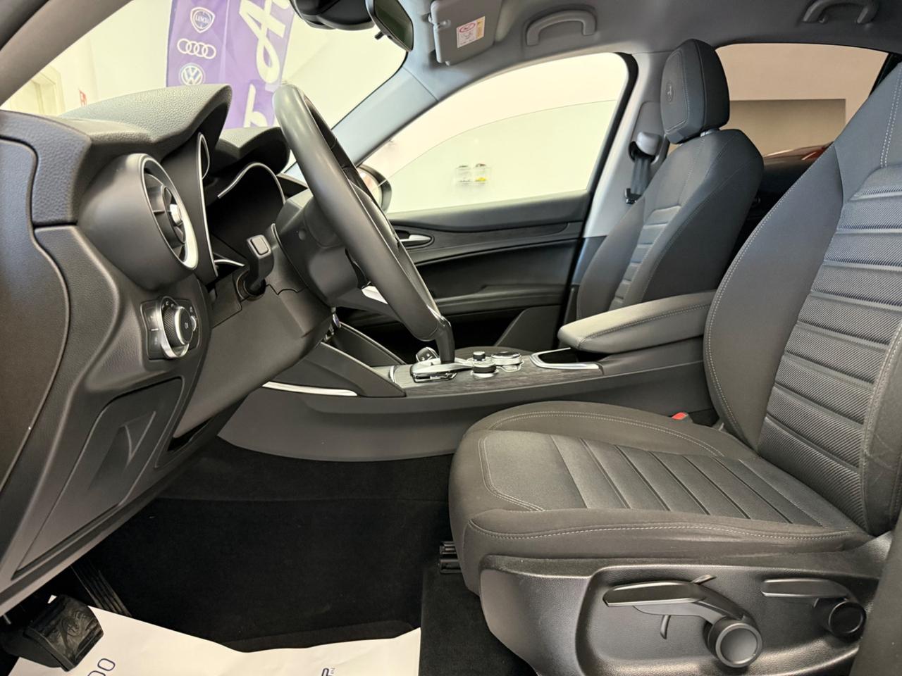 Alfa Romeo Stelvio 2.2 Turbodiesel 160 CV AT8 RWD