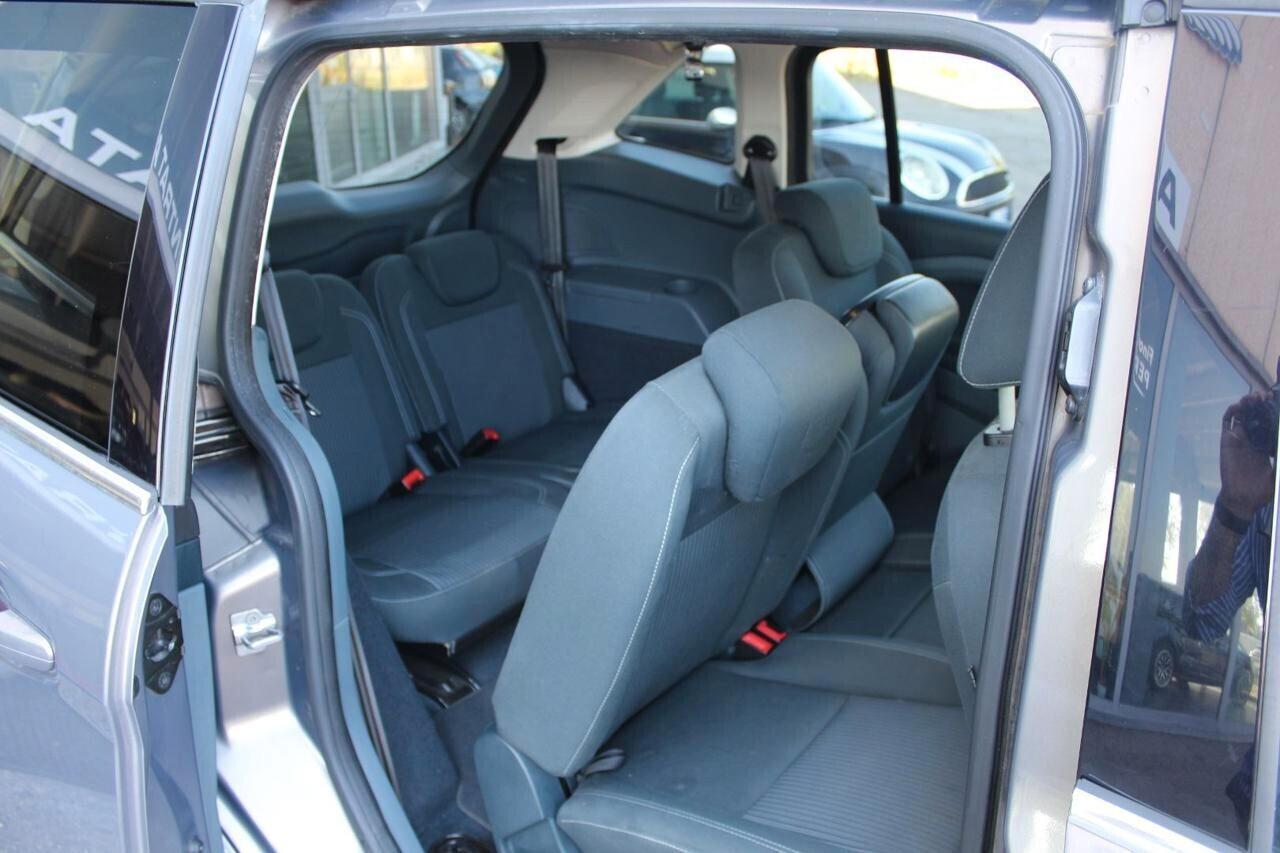 Ford C-Max 7 POSTI 1.6 TDCi 115CV Business