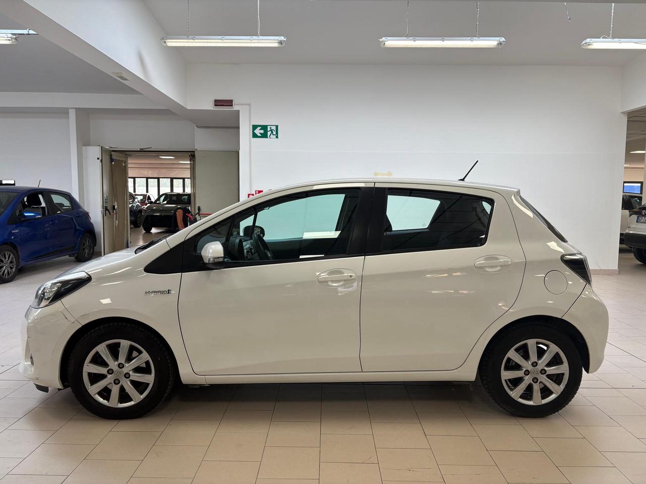 Toyota Yaris 5p 1.5h Lounge