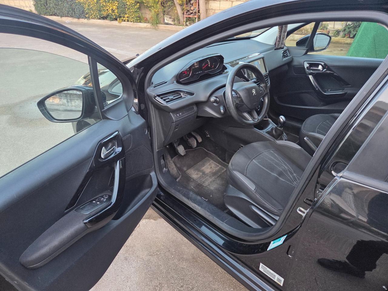 Peugeot 208 1.0 VTi 68 CV 5 porte