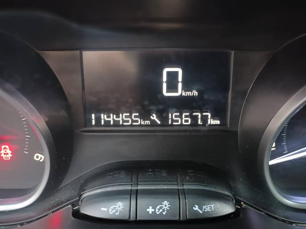 Peugeot 2008 1.6 bluehdi Active 100cv