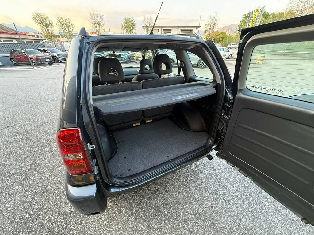 Toyota RAV4 2.0 d-4d 16v Sol 5p FL