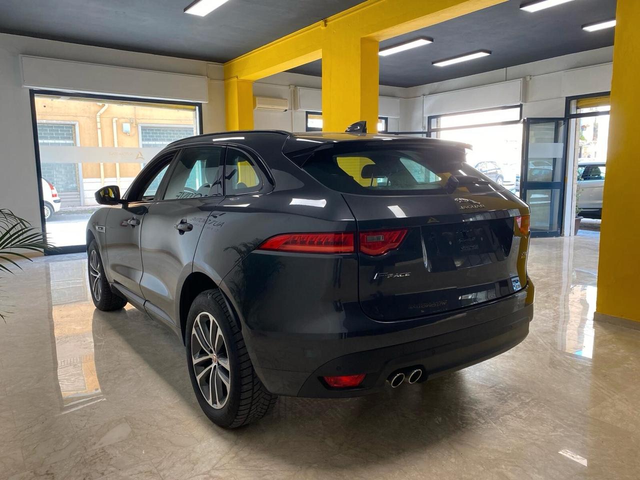 Jaguar F-Pace 2.0 D 180 CV AWD aut. R-Sport