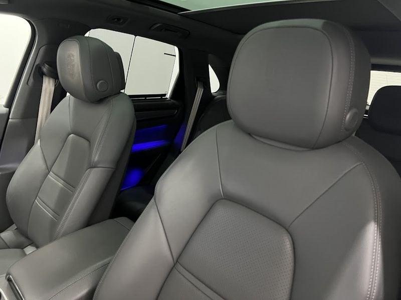 Porsche Cayenne Cayenne 3.0 V6 E-Hybrid