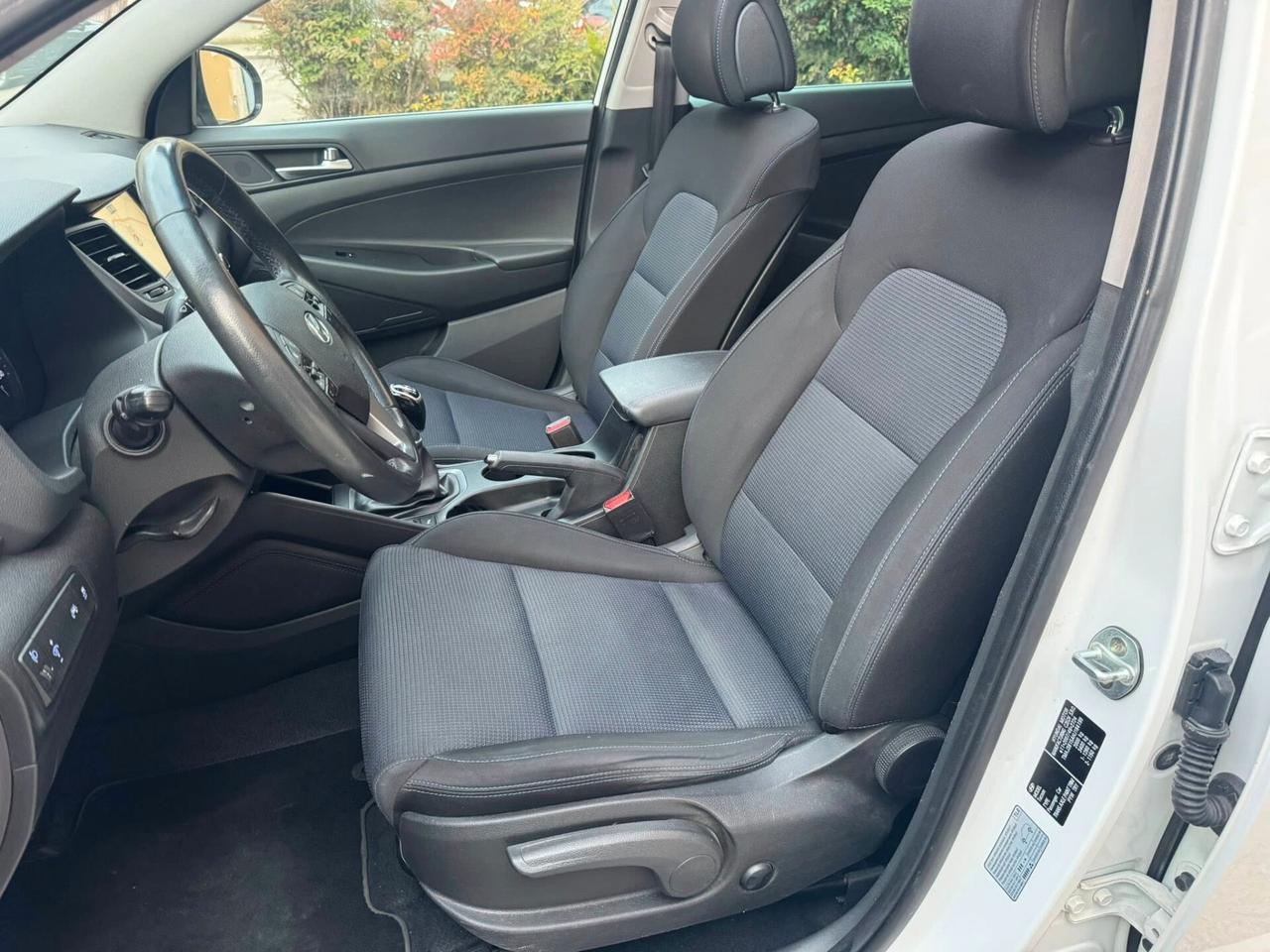 HYUNDAI TUCSON 1.7 CRDI 115 CV. TETTO APRIB.+NAVI