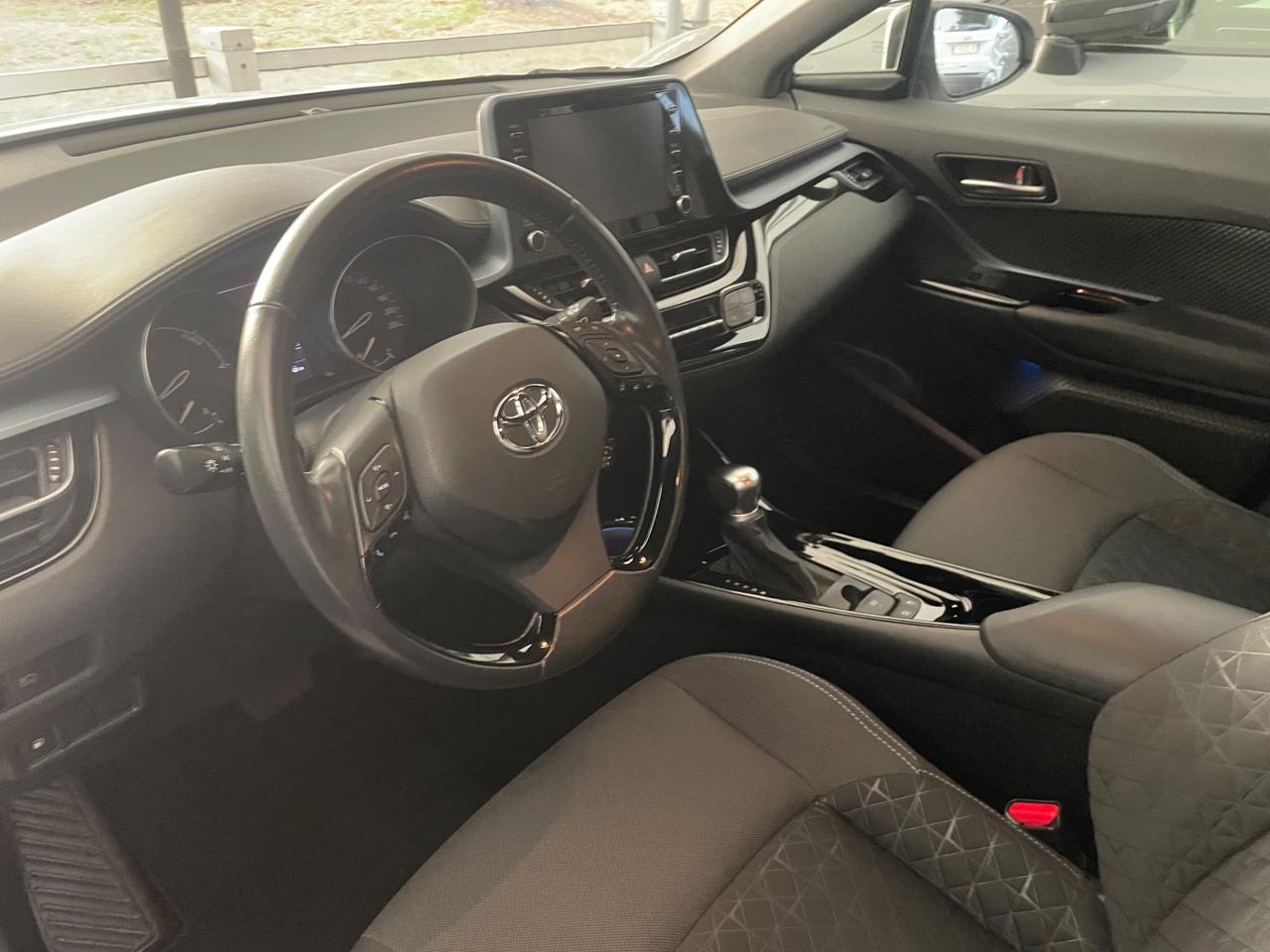 Toyota C-HR 1.8 Hybrid E-CVT Lounge