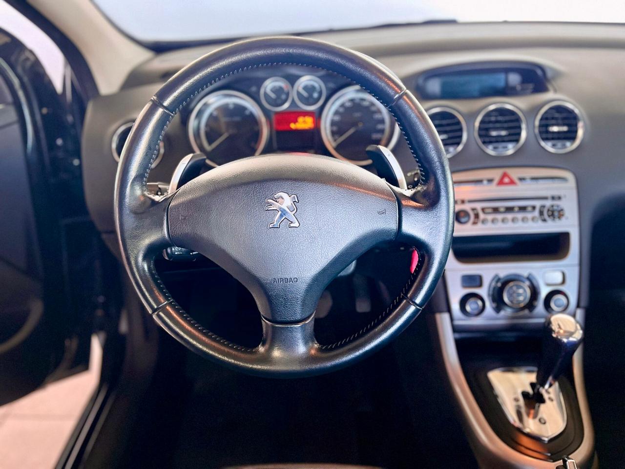 Peugeot 308 1.6 8V e-HDi 112CV Stop&Start robotiz. 5p. Business