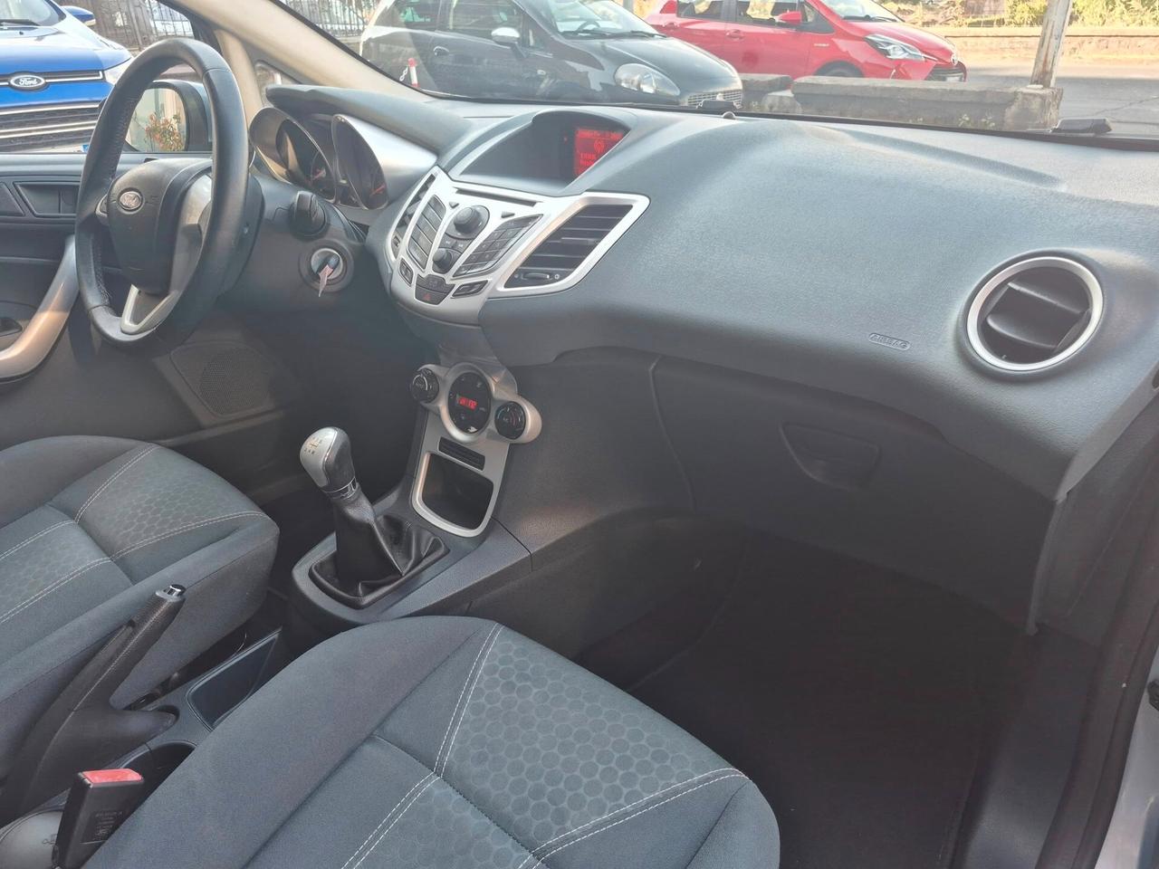 Ford Fiesta 1.4 TDCi 5p. Titanium