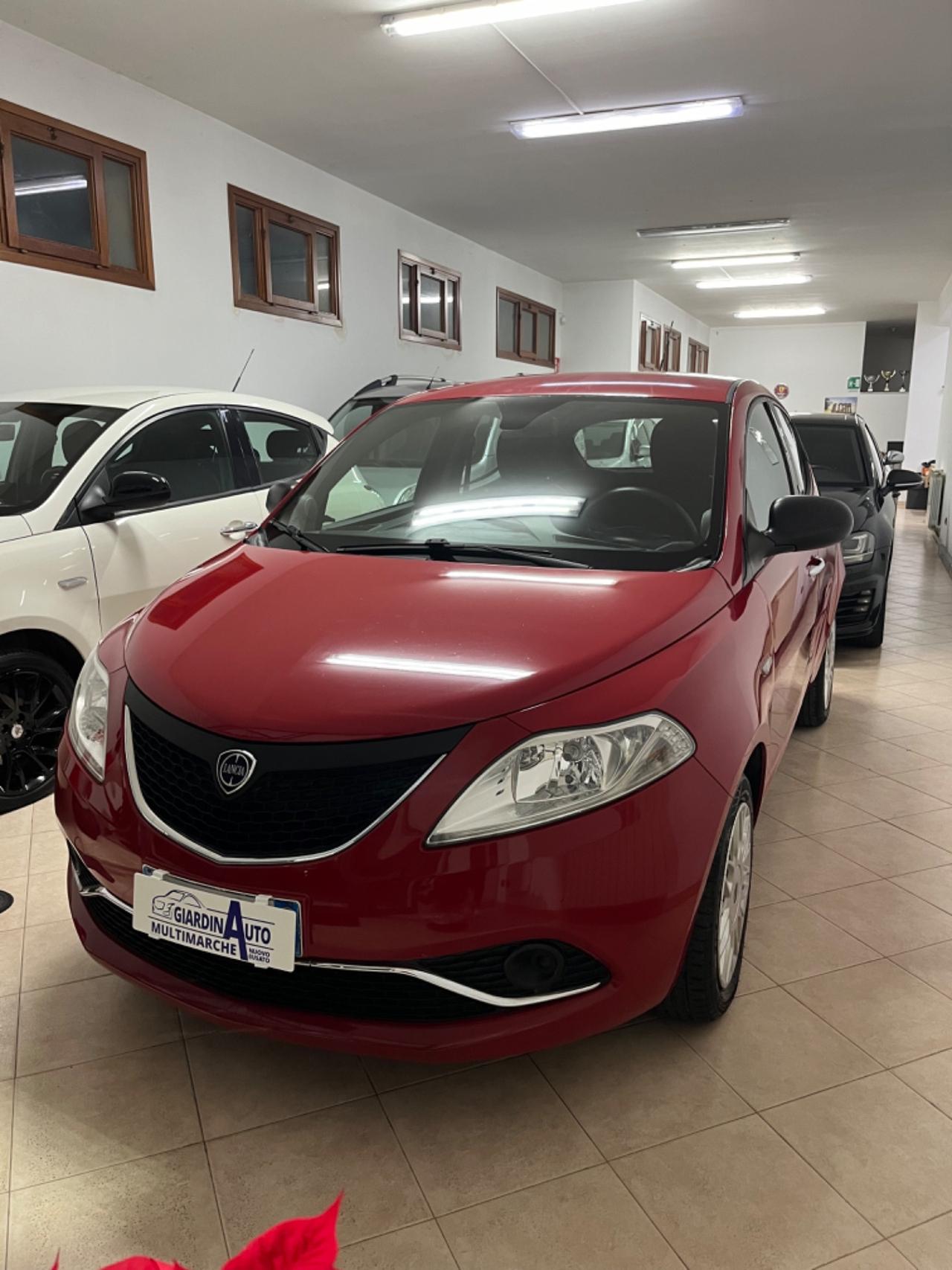 Lancia Ypsilon 1.3 MJT 16V 95 CV 5 porte