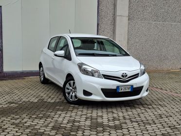 Toyota Yaris 1.0 Lounge *UNICO PROPRIETARIO*