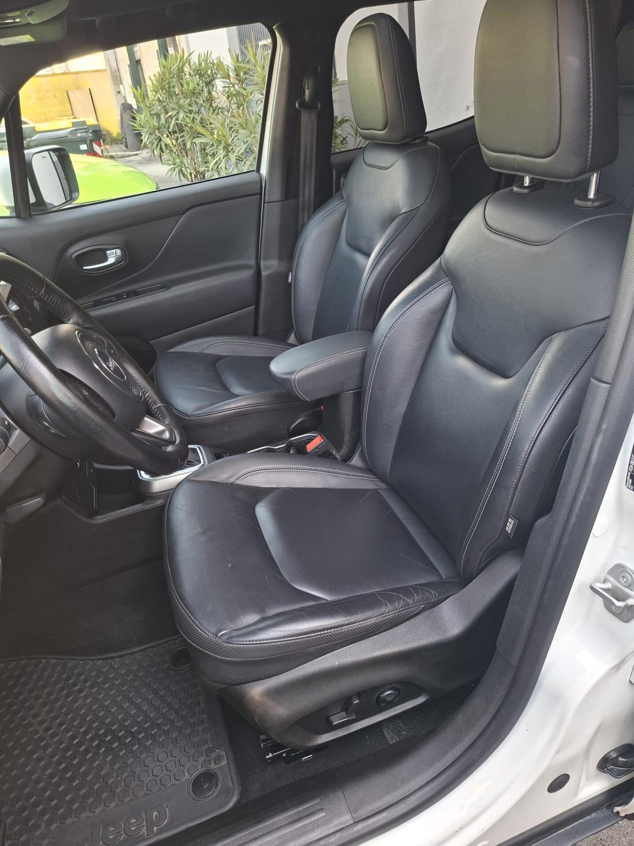 Jeep Renegade 1.3 T4 DDCT S