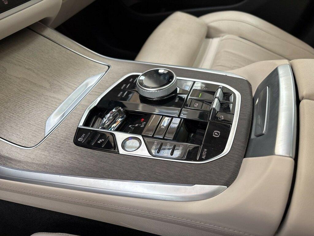 BMW X7 40 i Mild Hybrid 48V xDrive Steptronic