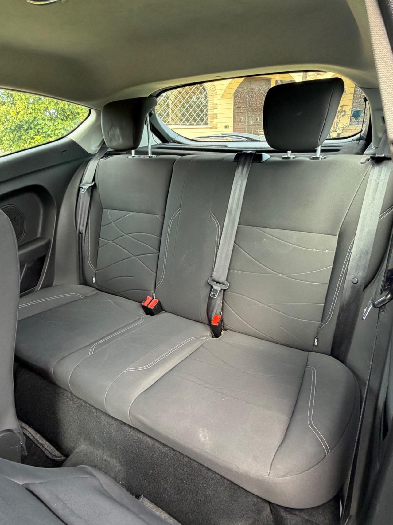 Ford Fiesta 1.4 3p. Bz.- GPL Titanium