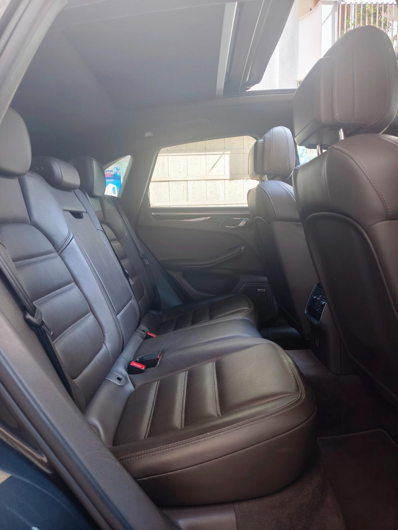 Porsche Macan 3.0 S-Diesel Tetto-Gts-pdk Tagliandi Ufficiali 2017