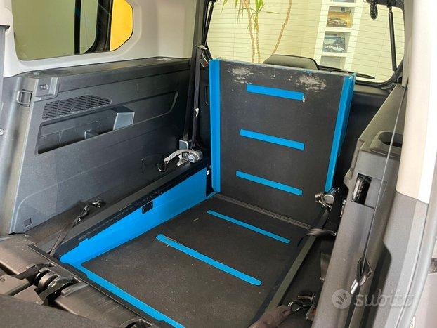 Opel Combo TRASPORTO DISABILI PIANALE RIBASSATO