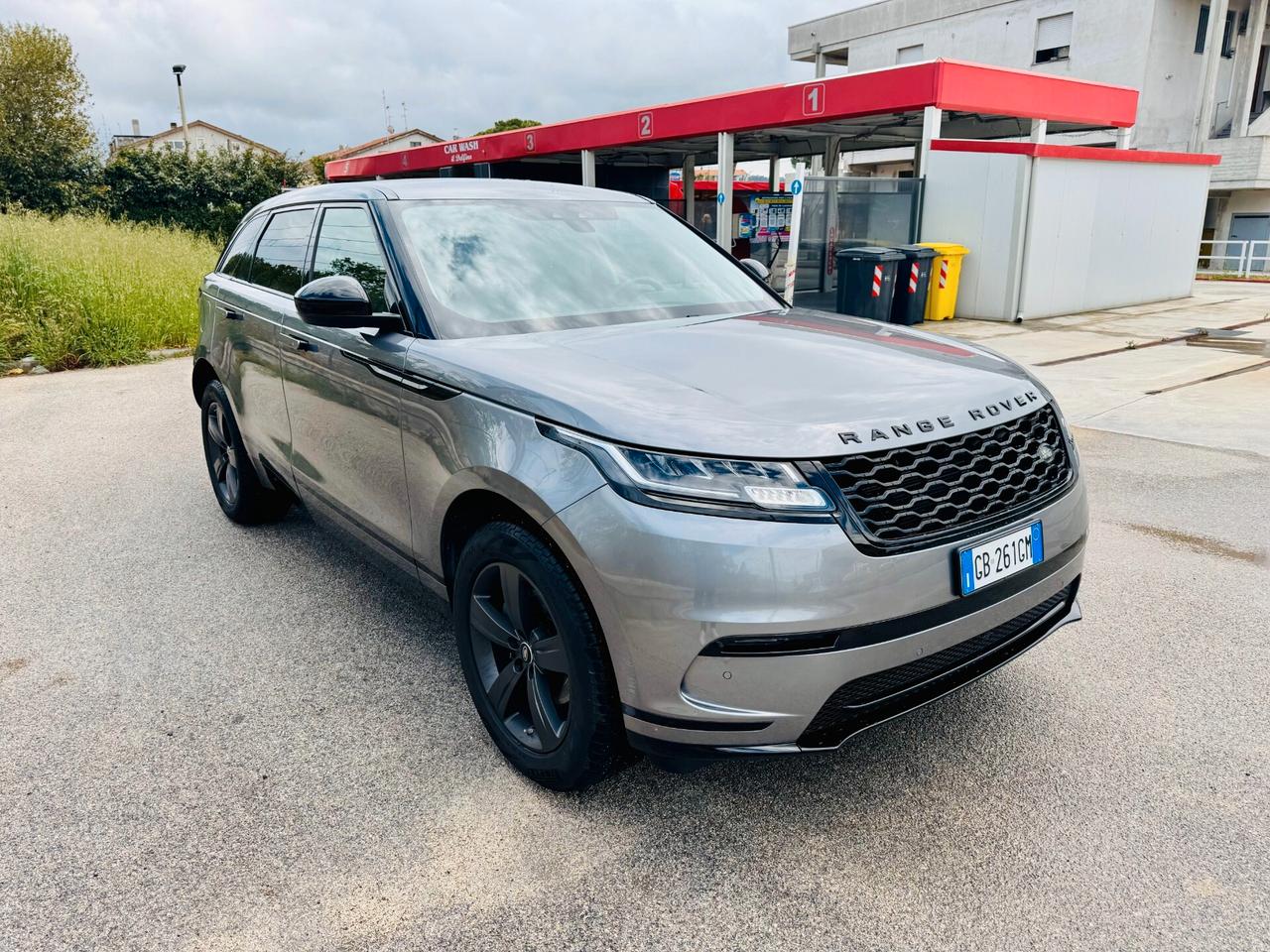 Land Rover Range Rover Velar 2.0D 180 CV CarPlay - APPROVED