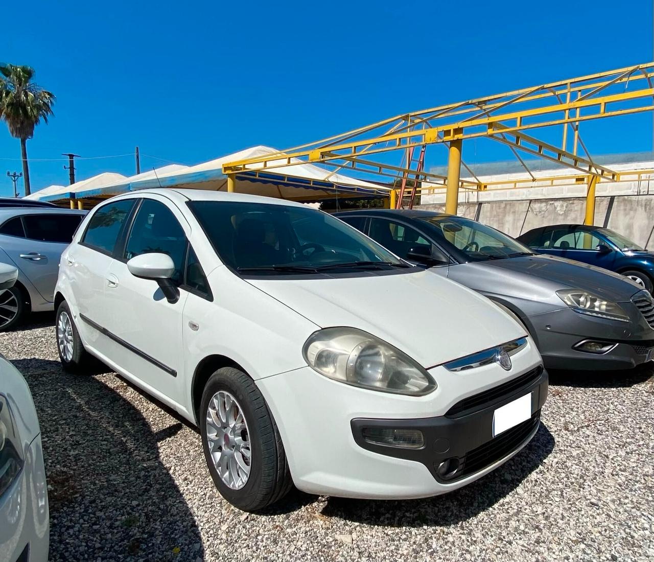 FIAT PUNTO EVO 1.3 MJT 75 CV DYNAMIC 5 PORTE – DIESEL – IDEALE NEOPATENTATI