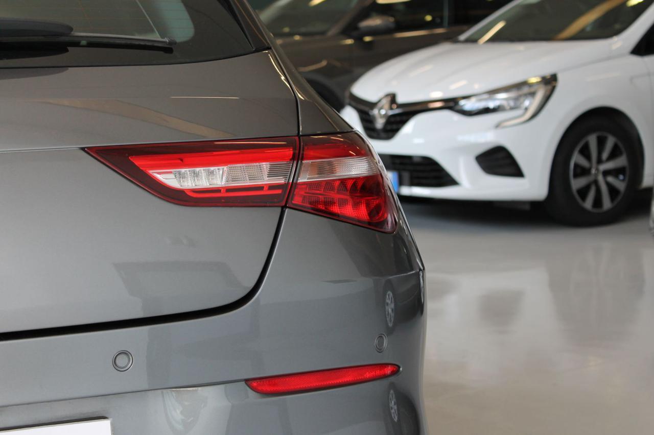 MERCEDES-BENZ CLA 180 d Automatic Shooting Brake Business Extra