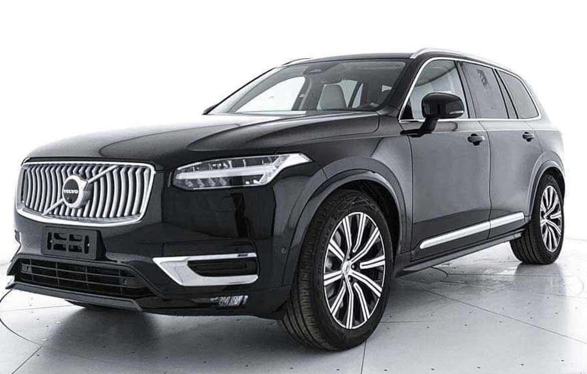 Volvo XC 90 B5 AWD automatico 7 posti Core AUTO A NOLEGGIO