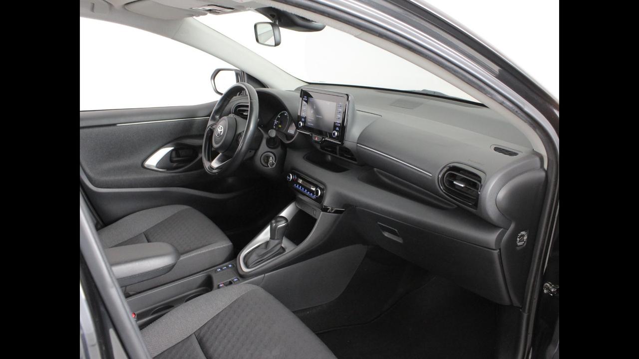 TOYOTA Yaris IV 2020 - Yaris 1.5h Business