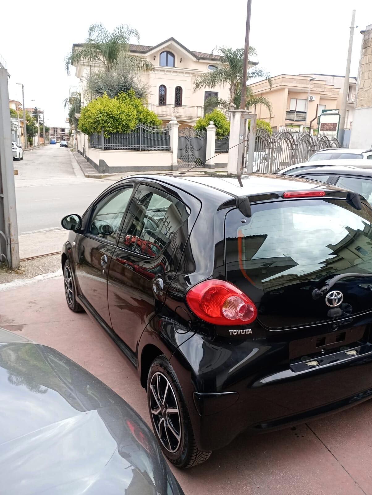 Toyota Aygo 1.0 12V VVT-i 5 porte