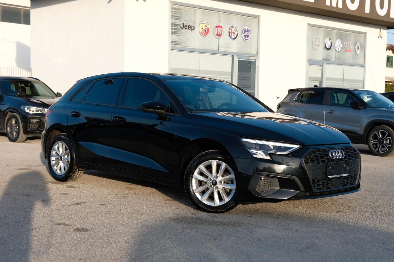 Audi A3 SPB 35 TDI Identity Black