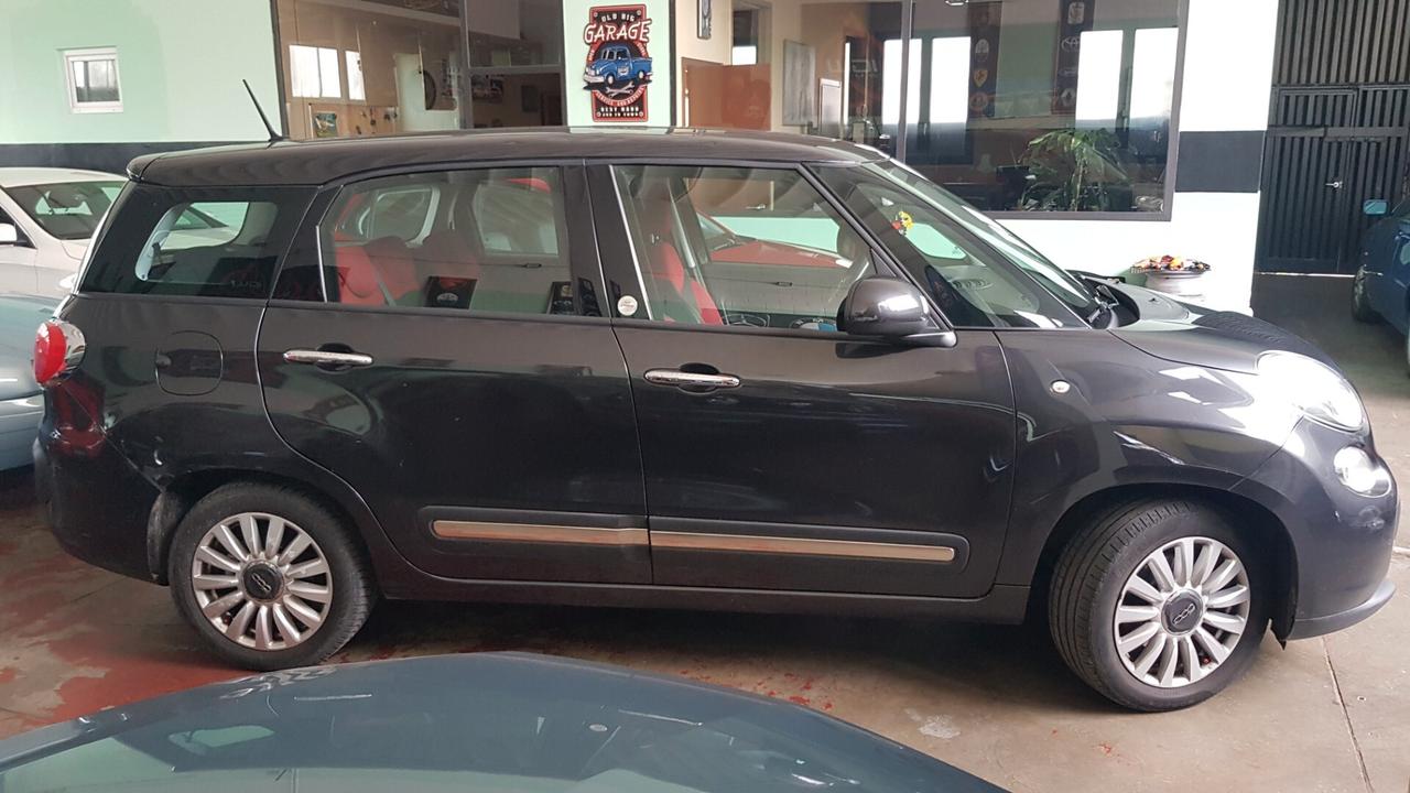 Fiat 500L Living 1.3 MTJ 7 POSTI OK NEOPATENTATI NO BLOCCHI!!!
