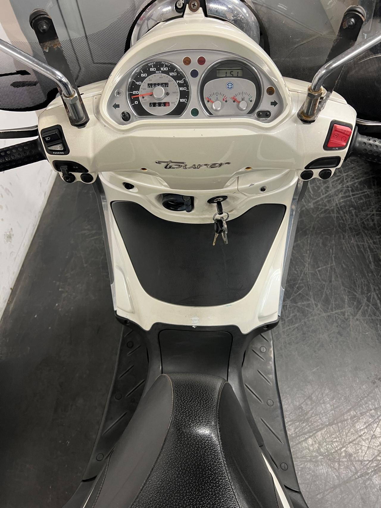 Piaggio Beverly Tourer 300