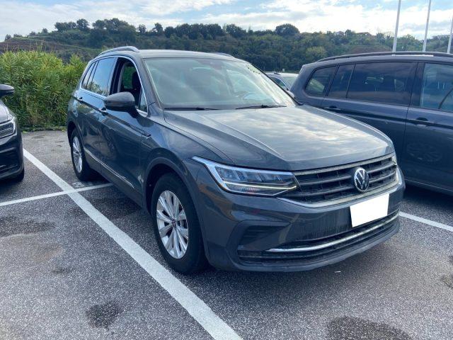 VOLKSWAGEN Tiguan 2.0 TDI 150 CV SCR DSG Life