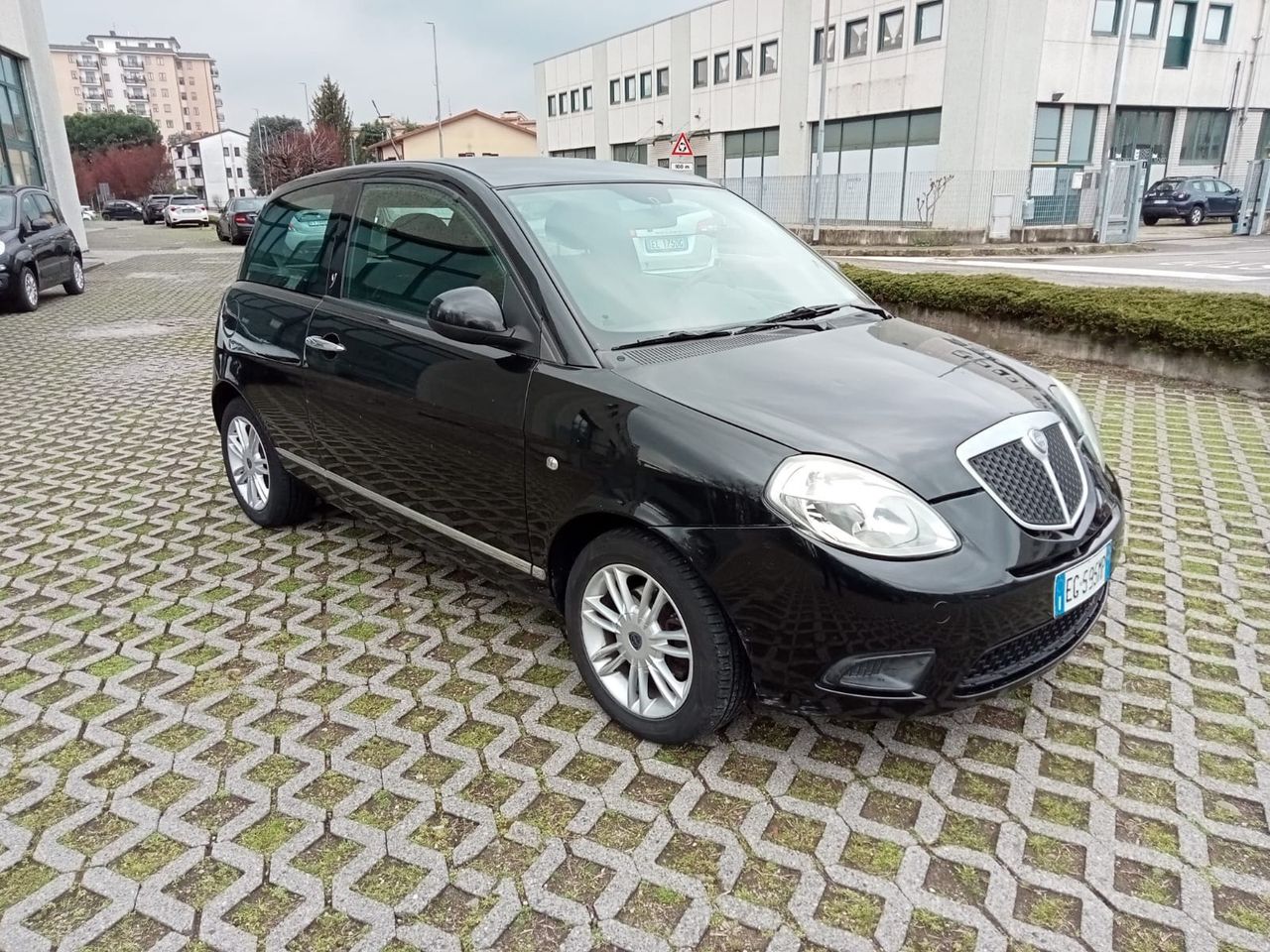 Lancia Ypsilon 1.2 69 CV Elle*Clima*City Servo System*Cerchi*Aux*Usb