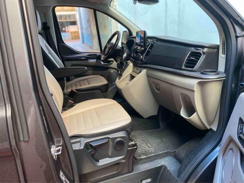 Ford Tourneo Custom 320 2.0 TDCi 185CV aut. 8 POSTI INT. PELLE NAVY Titanium